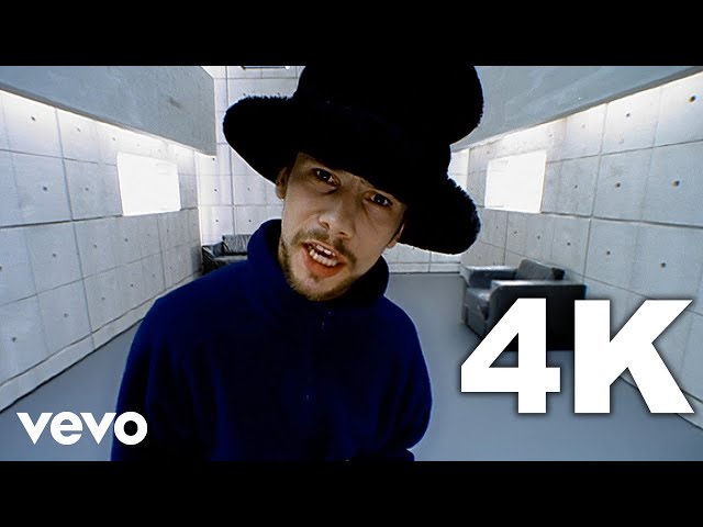 Jamiroquai presents Virtual Insanity in 4K video format